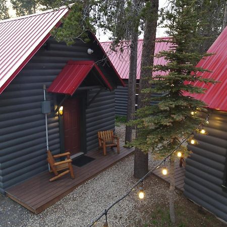 Yellowstone Cabins And Rv West Yellowstone Exteriör bild